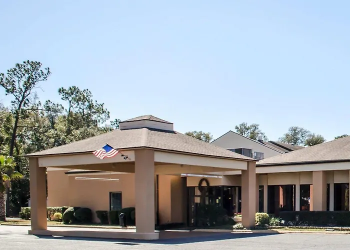 Quality Inn & Suites Pensacola Bayview Ferry Pass