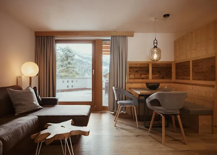 Villa Flora Mountain Lodges San Cassiano 