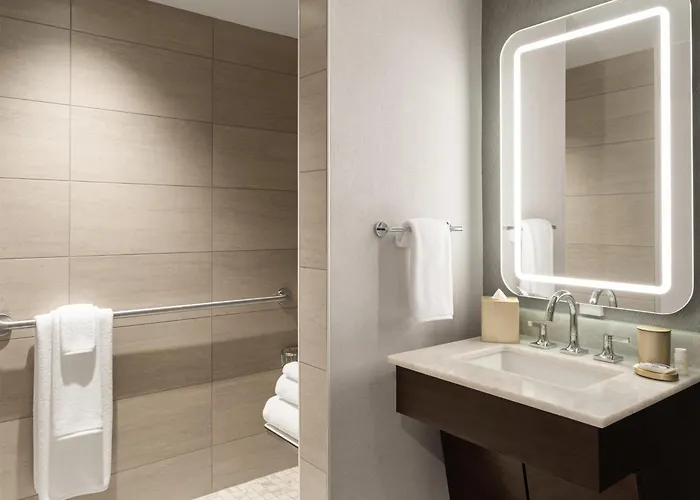Oak Brook Hotels