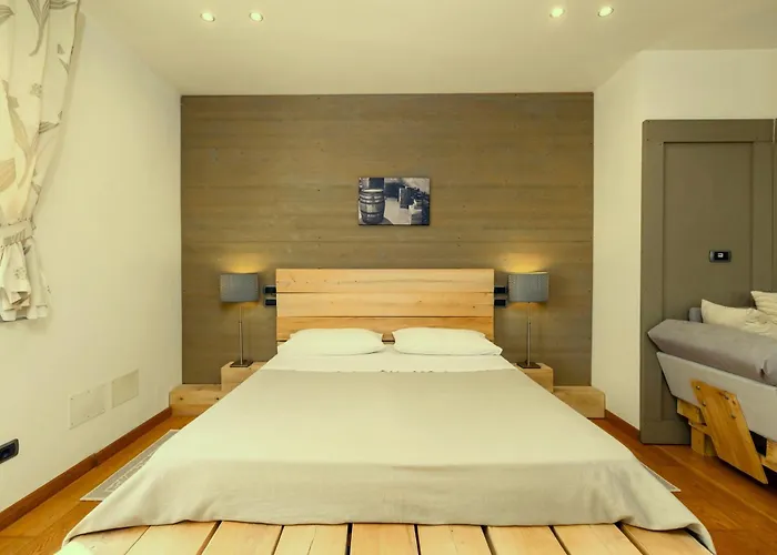 Ca'Luna Guest House
