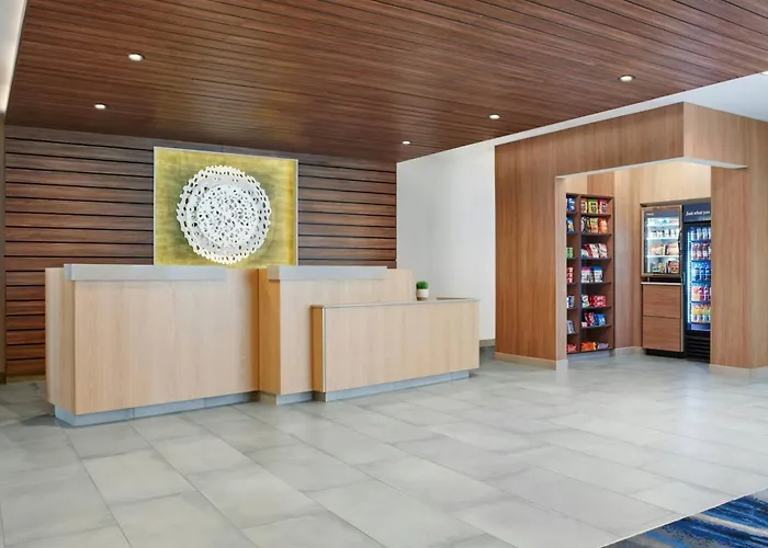 New Milford Hotels