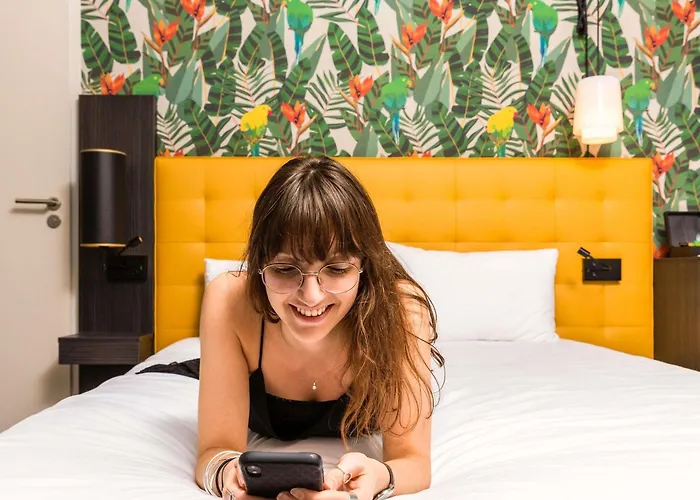 Puteaux Hotels