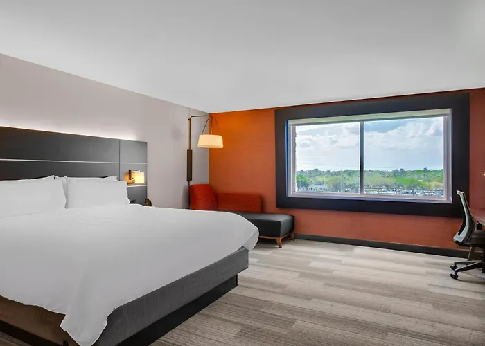 Sanford Hotels