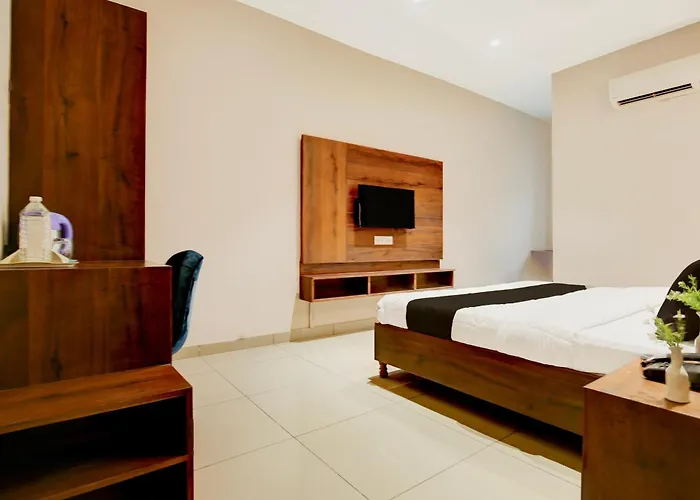 Dera Bassi Hotels