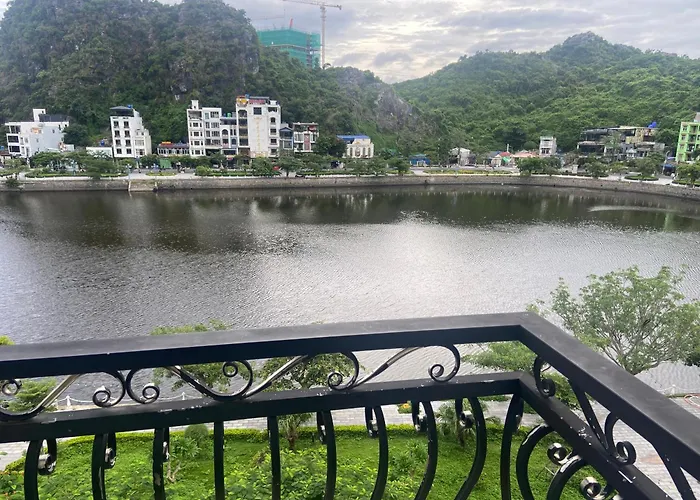 Hotels in Cat Ba Island