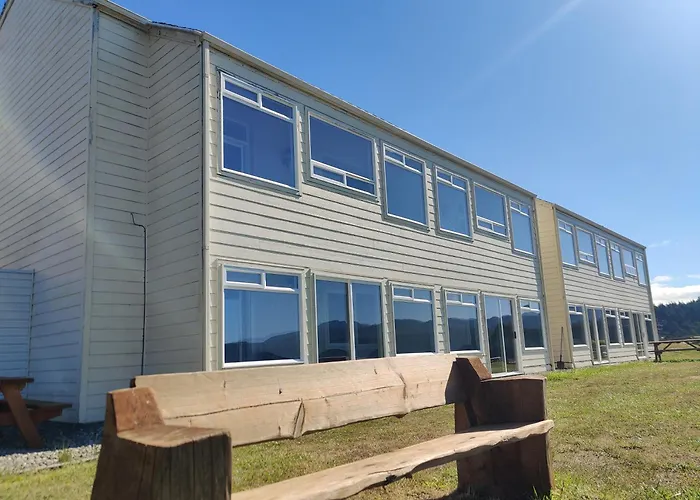 Port Orford Hotels