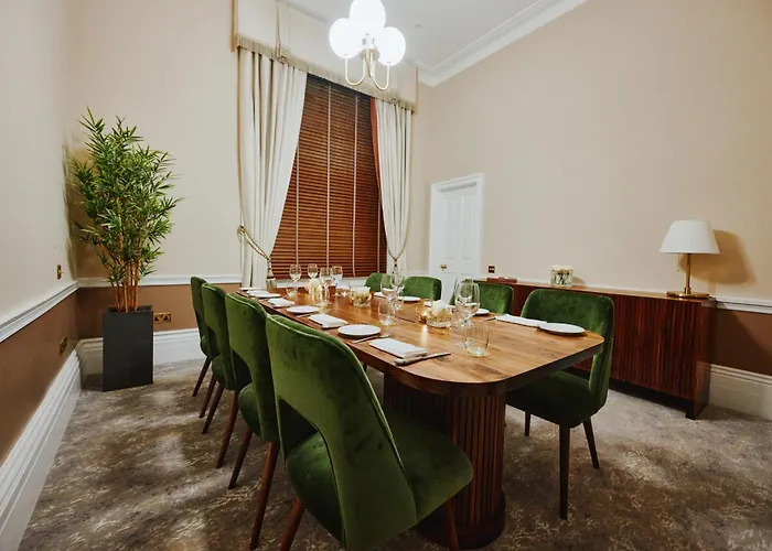 Roseate House London Hotel
