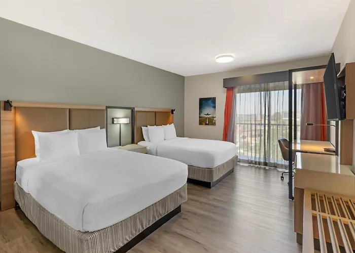 Hotels in Forest Park