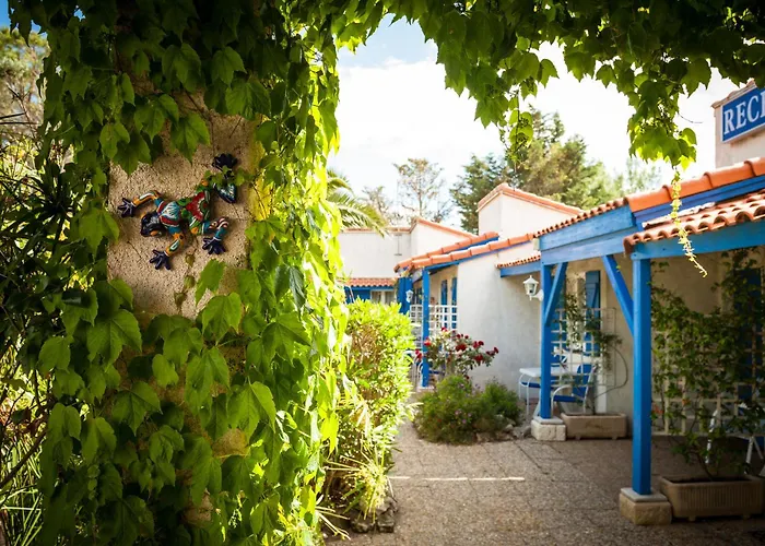 Hotel Des 4 Vents Esprit Camargue Parking Privé Gratuit Aigues-Mortes
