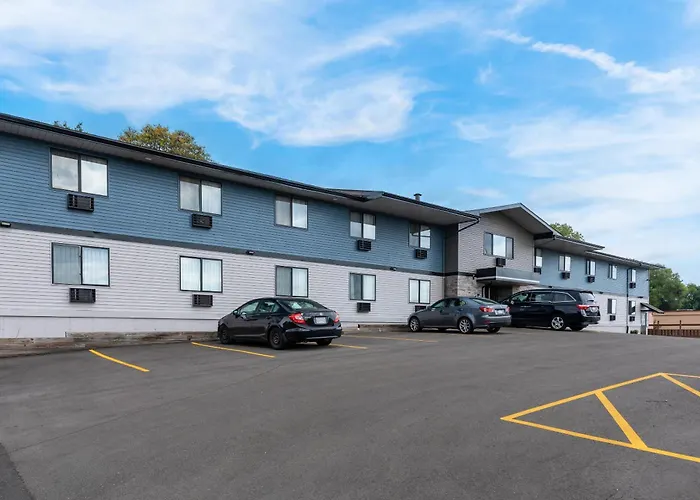 Econo Lodge Madison East