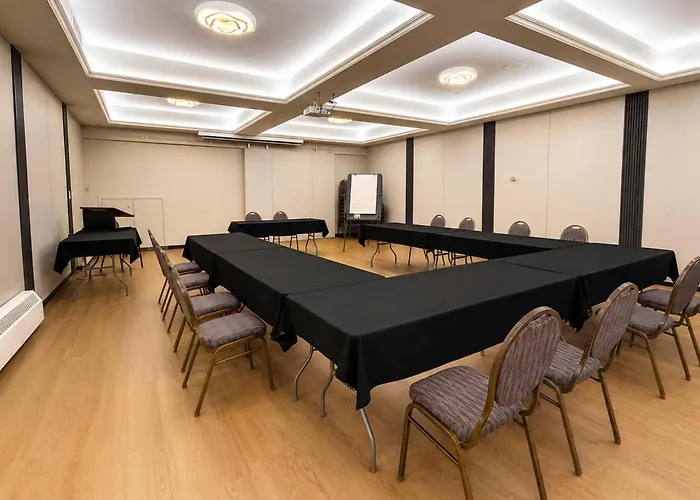 Port Hawkesbury Hotels