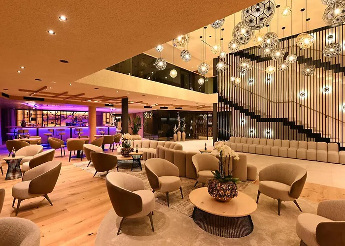 Tratterhof Mountain Sky Hotel Maranza