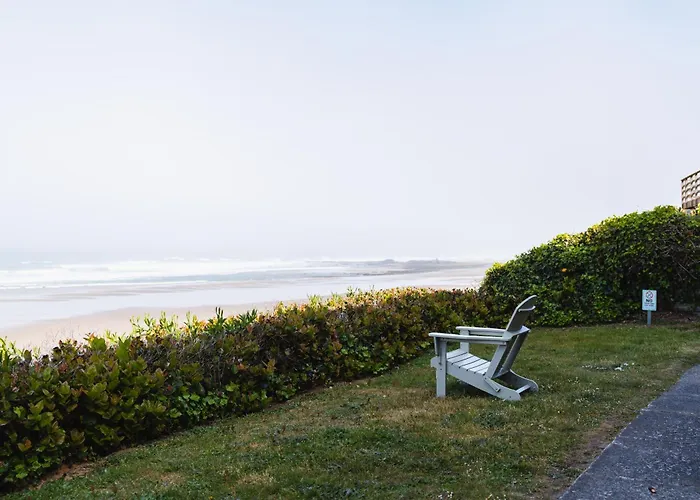 Lincoln City Hotels