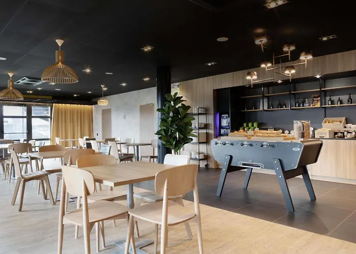 Dechy Hotels