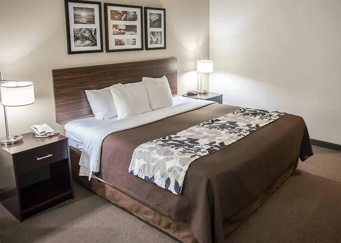 Sleep Inn & Suites Indoor Waterpark Liberty
