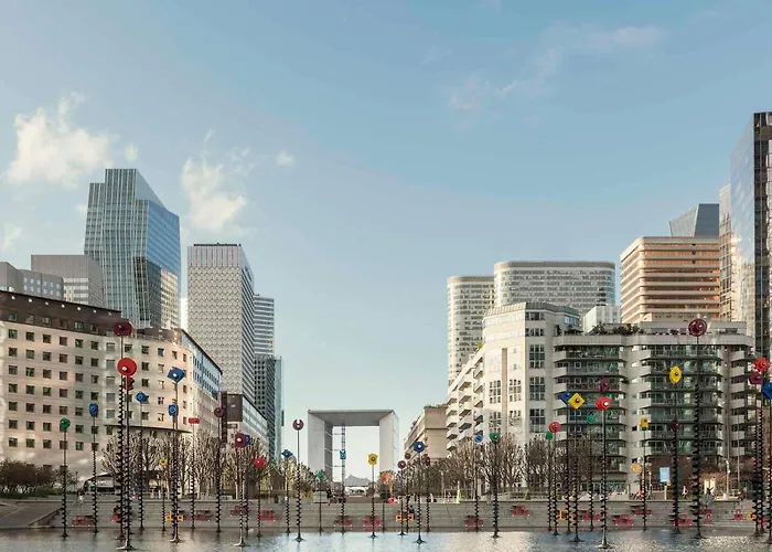 Hotel ibis Paris la Défense Esplanade à Courbevoie
