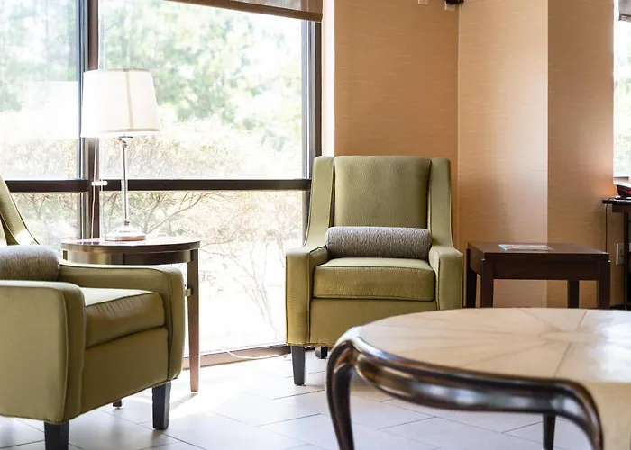 Comfort Suites Columbia Northeast - Fort Jackson