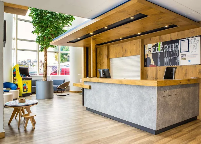 Montreuil (Seine-Saint-Denis) Hotels