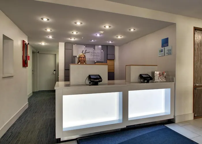 Holiday Inn Express & Suites Wapakoneta By Ihg