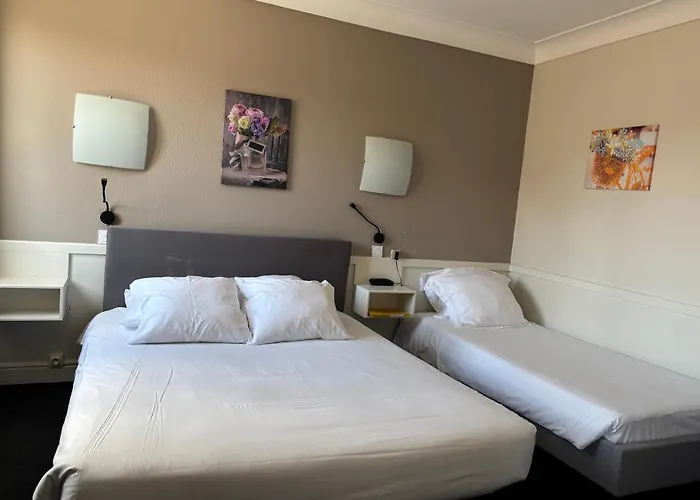 Auch Hotels