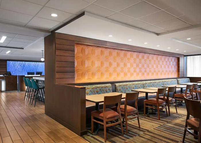 El Segundo Hotels