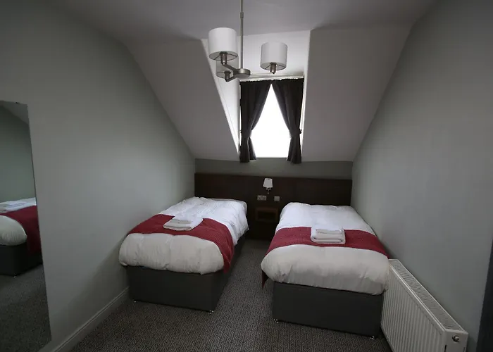 Rothbury Hotels