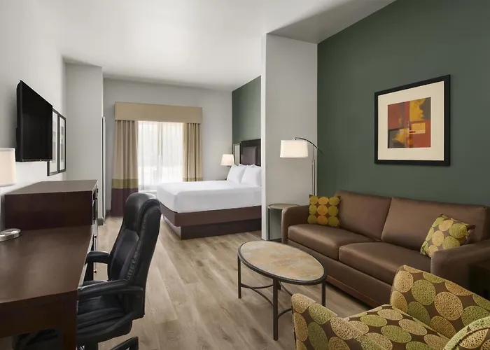 Best Western Plus Duncanville Dallas