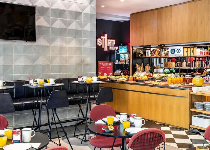 Ibis Barcelona Plaza Glòries 22@ Hotel