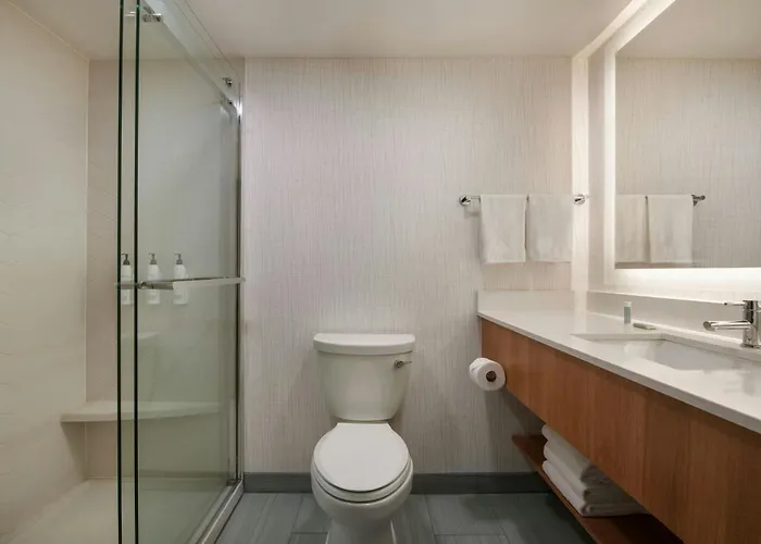 Fairfield Inn & Suites Oakland Hayward