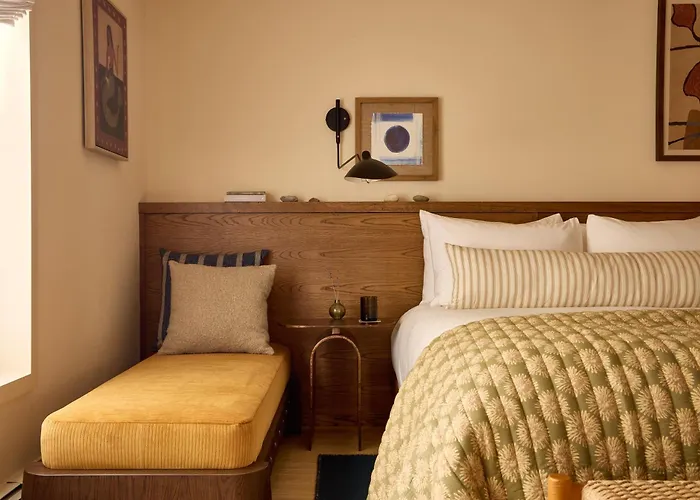 Greenporter Hotel