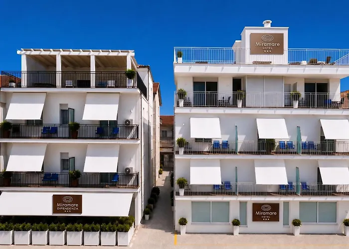 Hotel Miramare Dipendenza Pineto