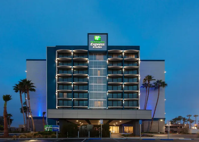 Hoteles en Santa Ana