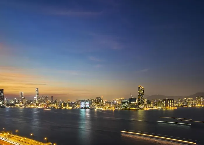Hotel Hyatt Centric Victoria Harbour Hong Kong