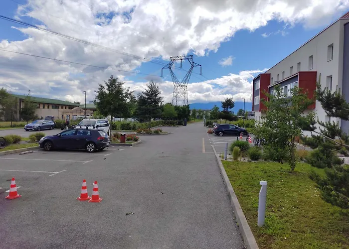 Hotels in Saint-Genis-Pouilly