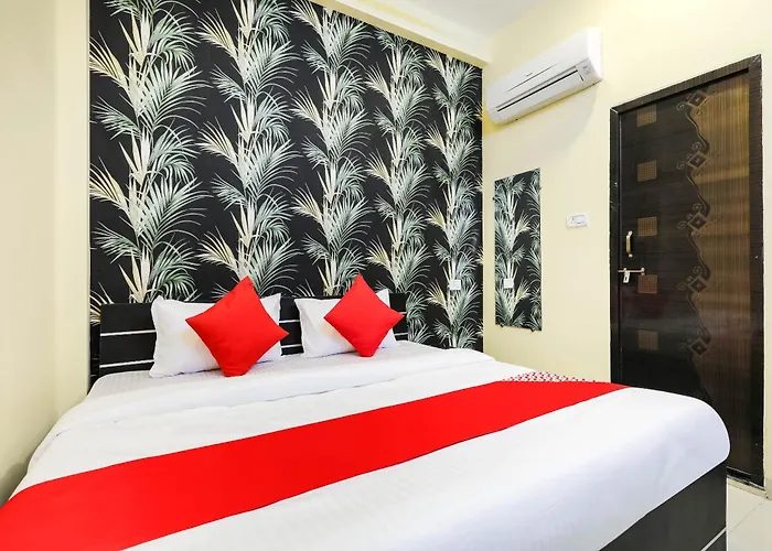 Omkareshwar Hotels