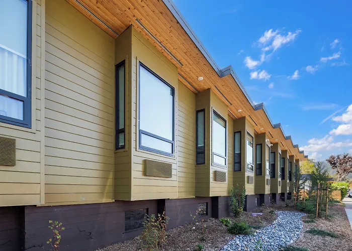 Corte Madera Hotels