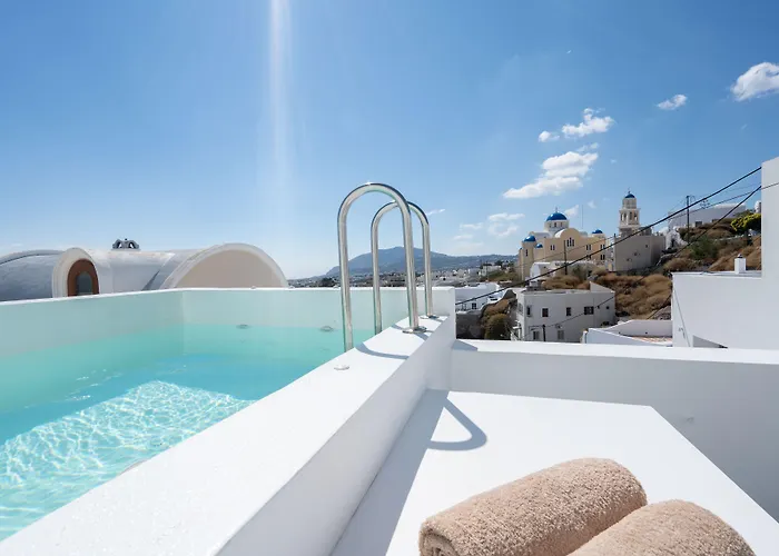 Fira (Santorini) Hotels