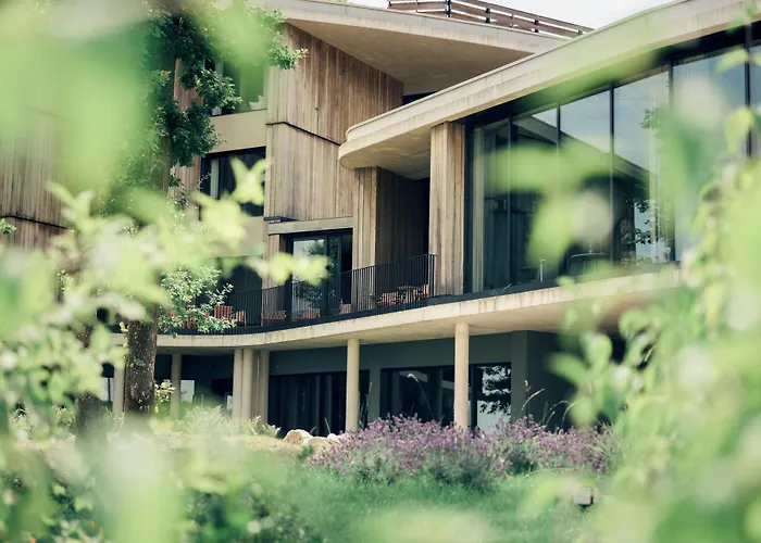 Best 17 Spa Hotels in Laon for a Relaxing Getaway