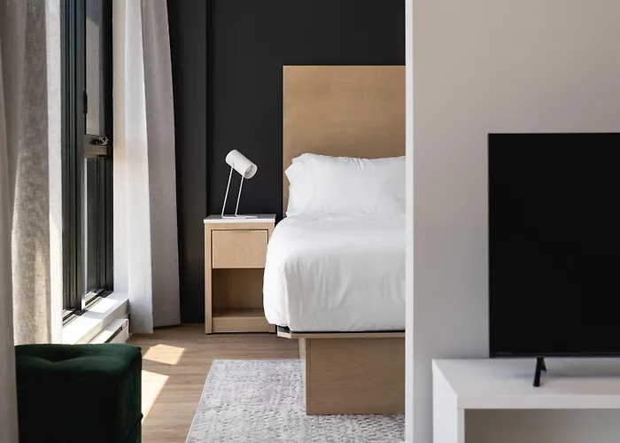 Griffintown Hotel