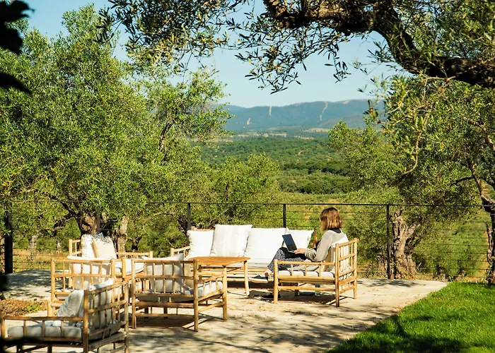 Hoteles en Valverde del Fresno