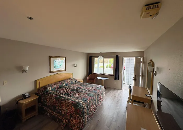 Crescent City Hotels