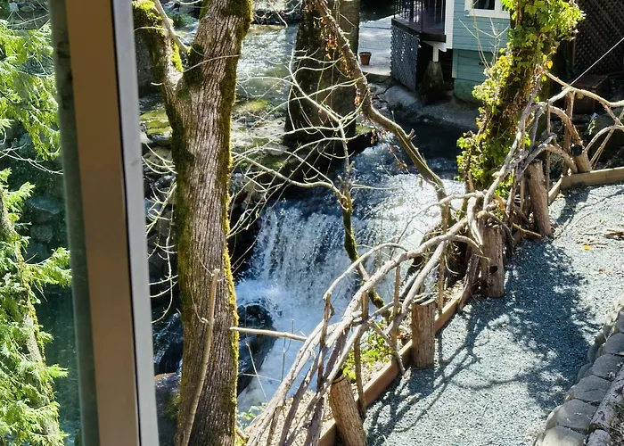 Flume'S End Bed & Breakfast Nevada City