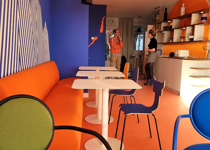 Royan Hotels