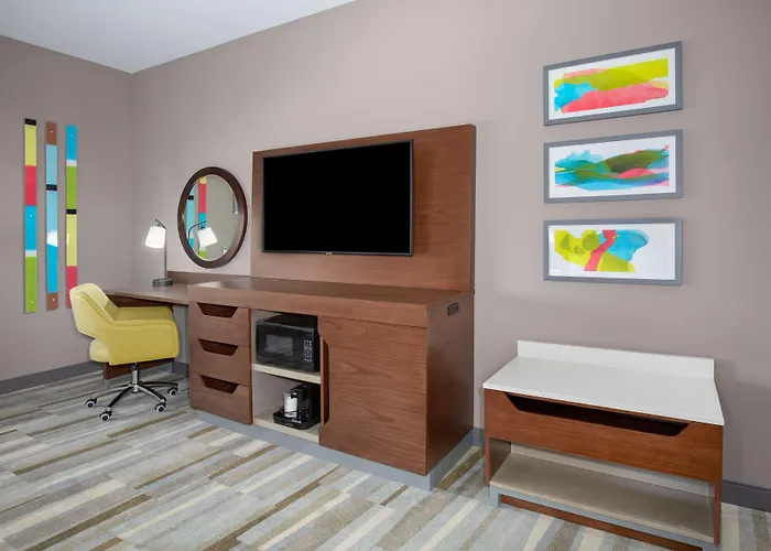 Hampton Inn & Suites Watsonville