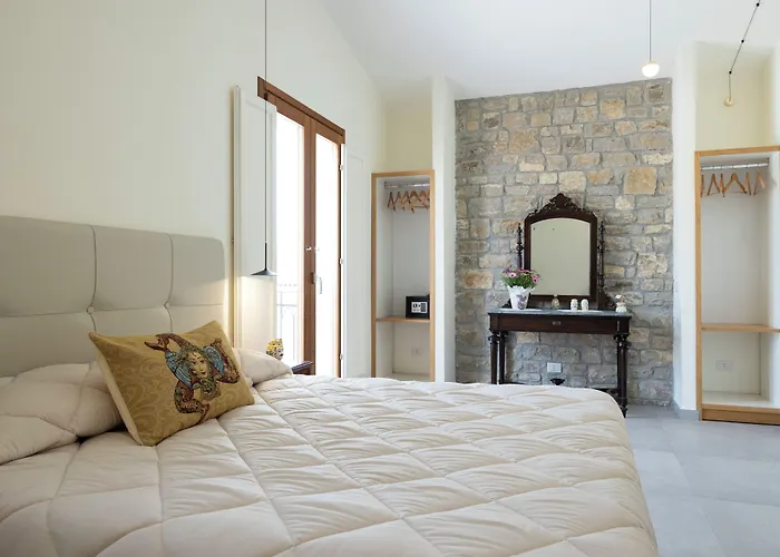 Calatafimi Hotels