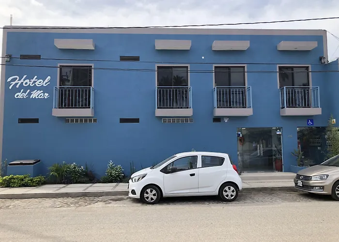 Barra de Navidad Hotels