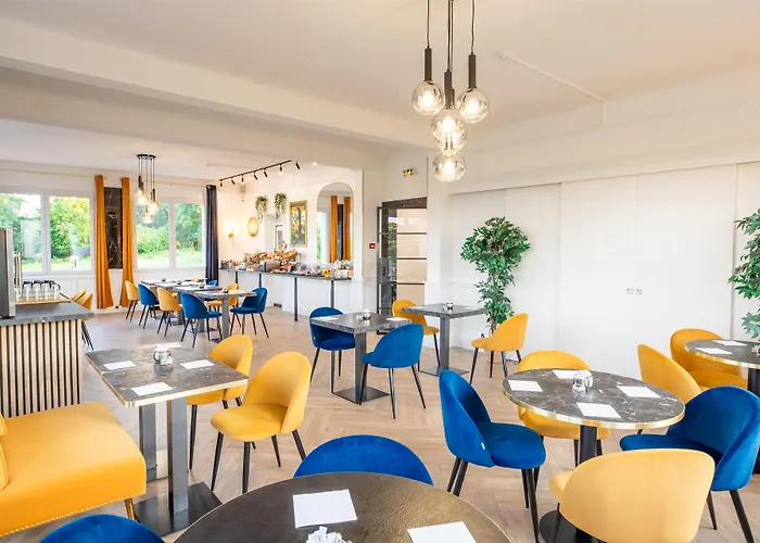 Port-Jerome-sur-Seine Hotels