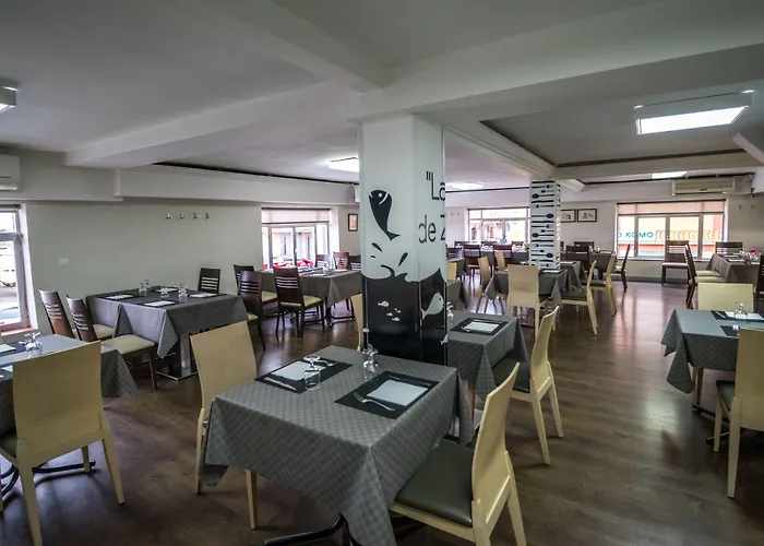 Pension Oasis Zamora
