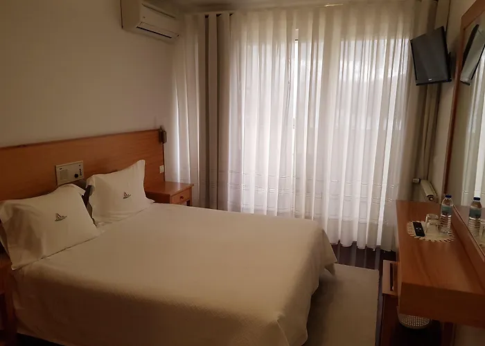 Hotel Lagoa Azul Do Gerês