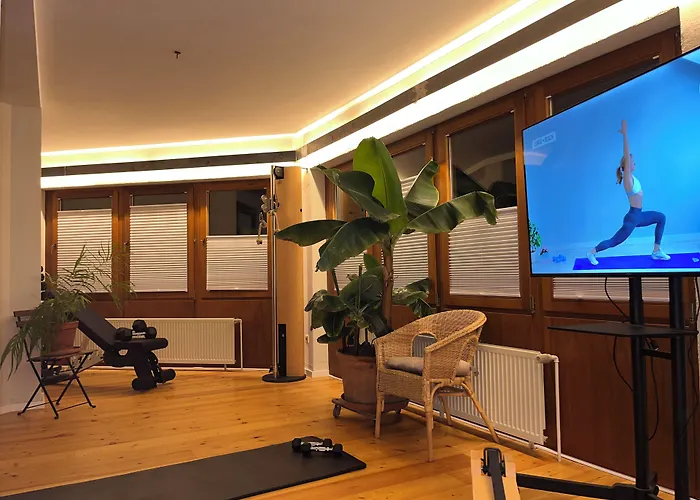 Uslar Hotels